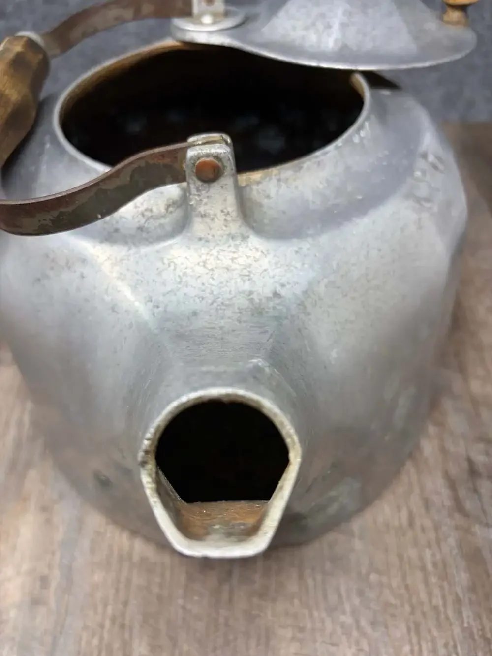 Antique Griswold 8 Quart Cast Aluminum Tea Kettle Colonial Design 538 wood han